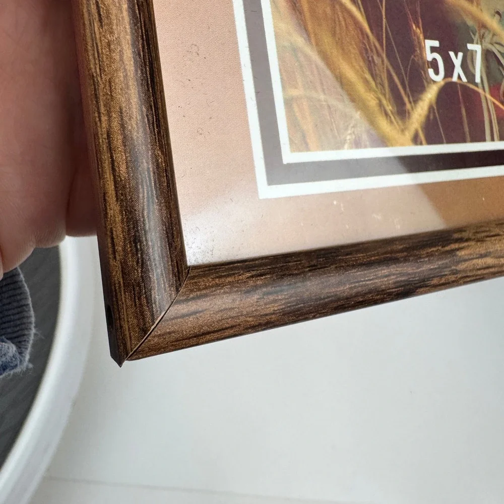 Vtg Intercraft 5x7 Tabletop Picture Frame Metal Faux Wood Grain Brown Retro READ